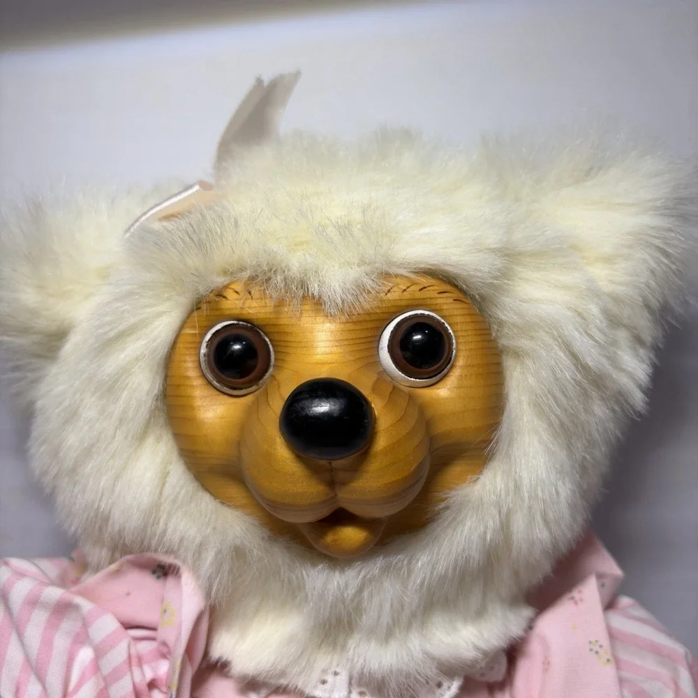 Vintage ROBERT RAIKES ORIGINAL Teddy Bear Wood Face Paws White Pink Dress